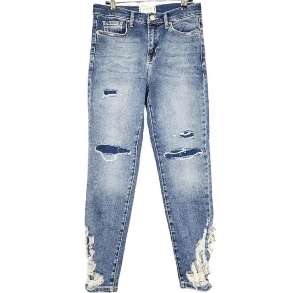 Free People We the Free 'About a Girl' Distressed Skinny Jeans Size 28 - Picture 5 of 9